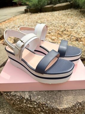 NIB Kate Spade Nappa Women's Optic White and Navy Platform Sandals Size 9.5 NWT